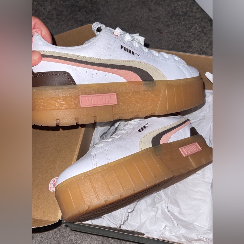 Size 8 Puma Platform Sneakers